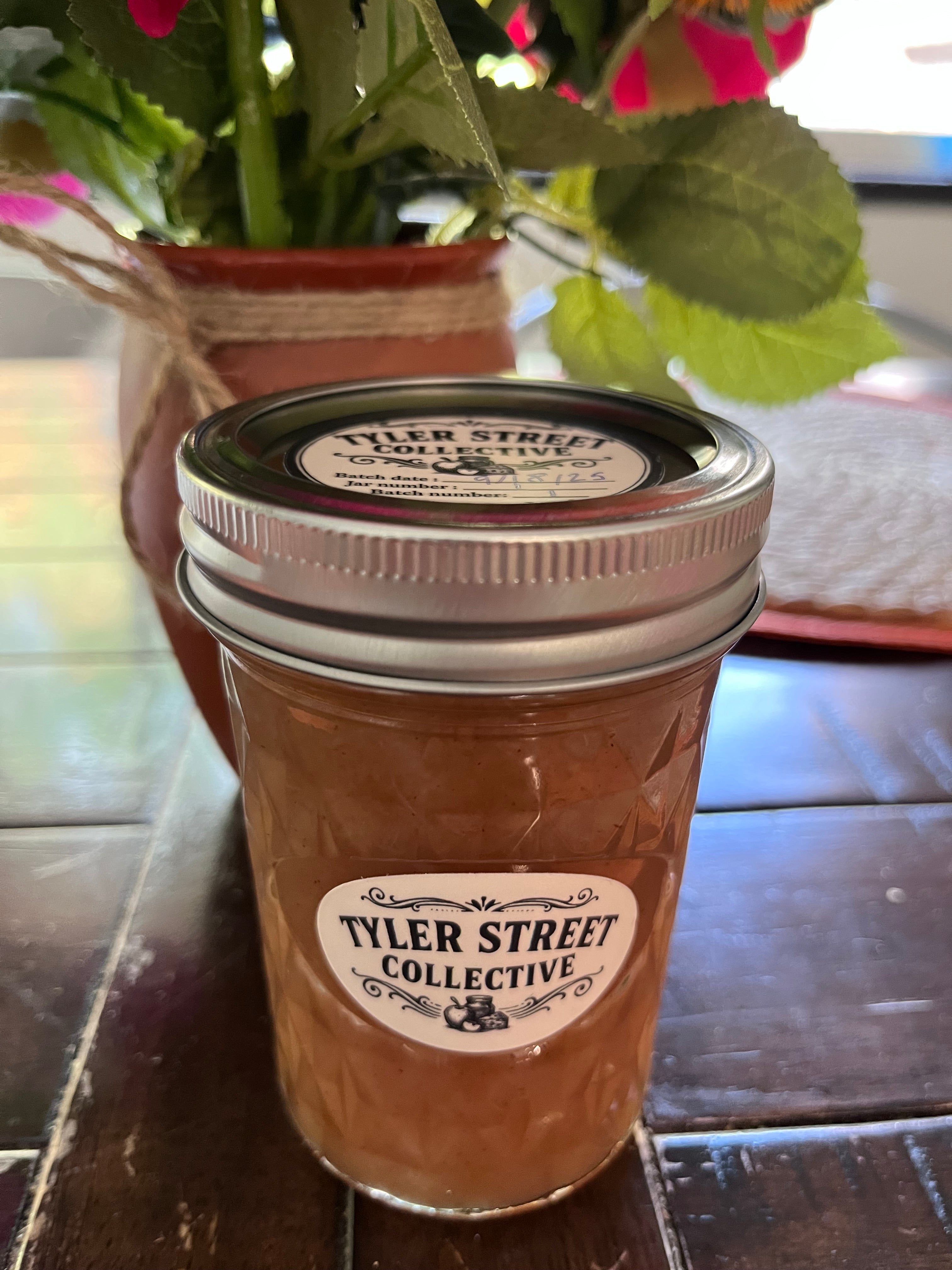 Single Jar Organic Apple Sauce